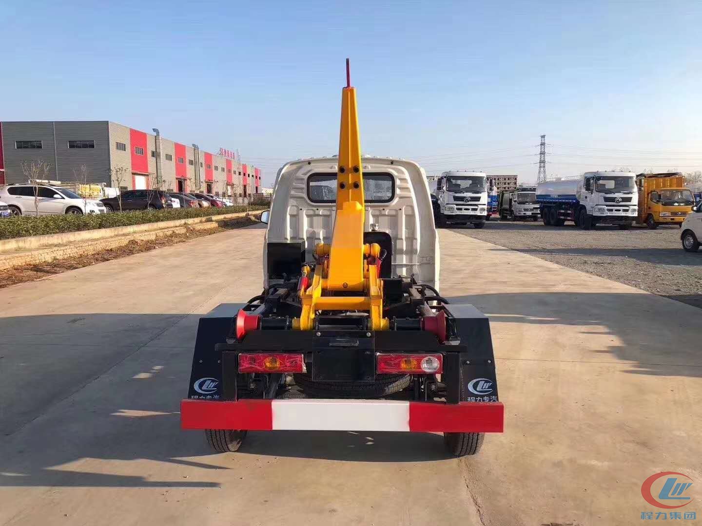 國六3方福田祥菱V勾臂式垃圾車