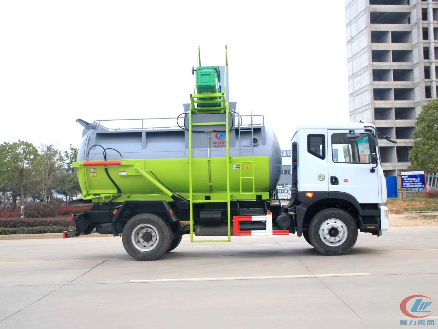 國(guó)六東風(fēng)多利卡D9餐廚垃圾車