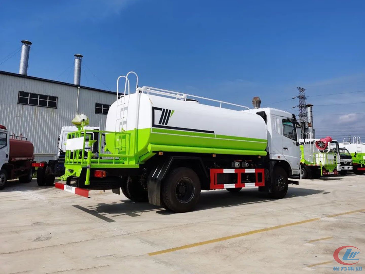 國(guó)六東風(fēng)華神F5灑水車