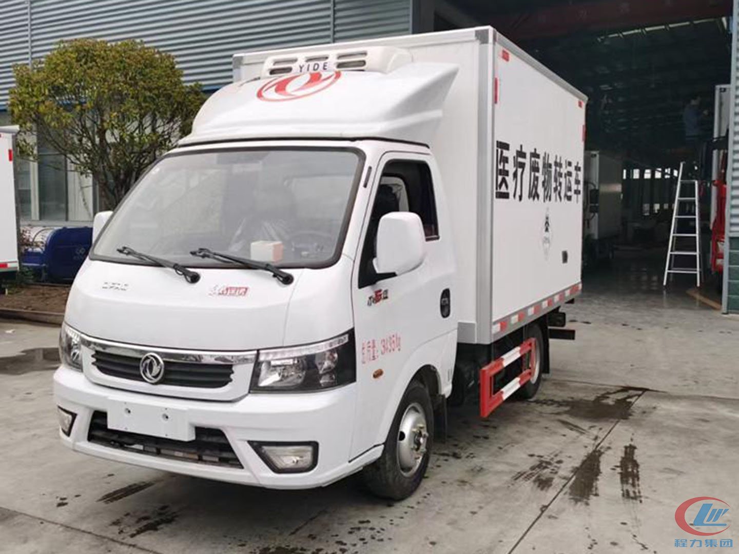 國六東風途逸醫療廢物轉運車