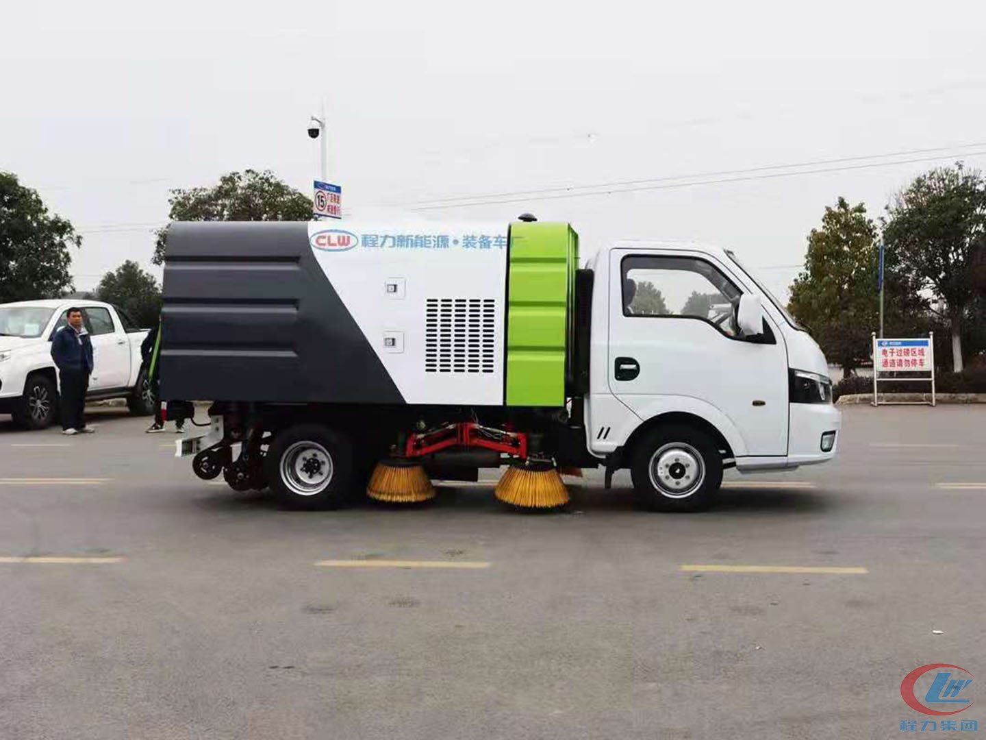 國六東風(fēng)途逸3方掃路車 