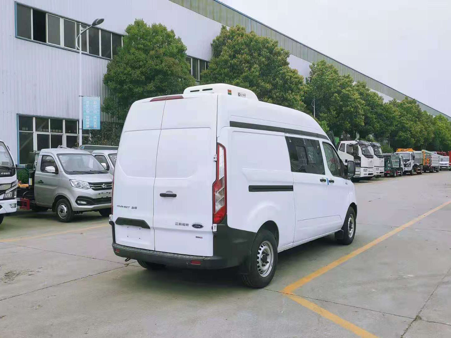 國(guó)六福特新全順（雙排）V362疫苗冷鏈車(chē)