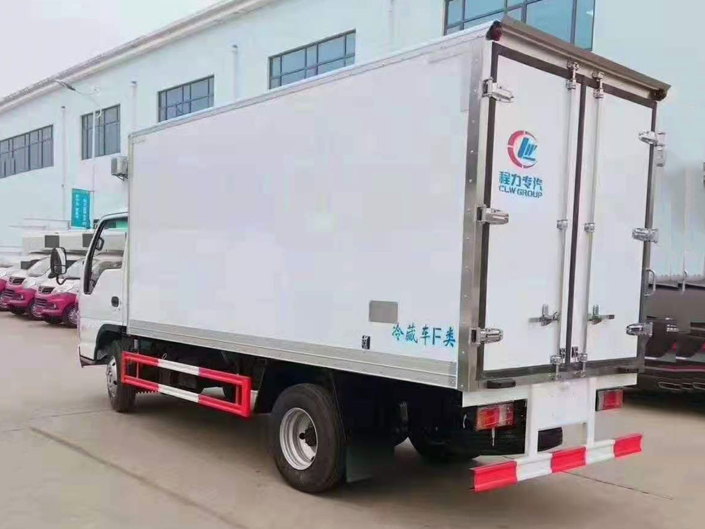 國(guó)六五十鈴100P冷藏車