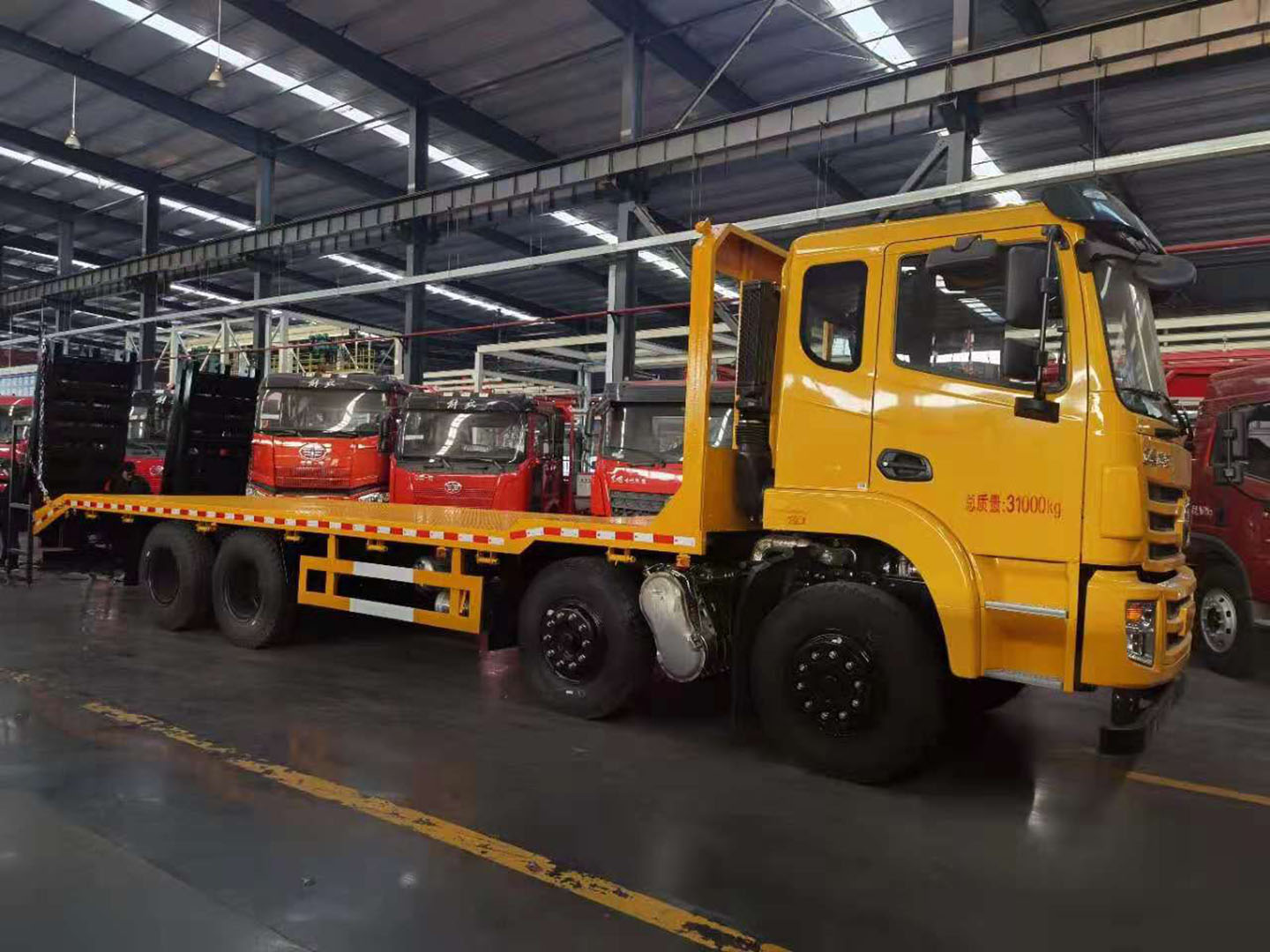 國六東風(fēng)錦程前四后八平板車圖片