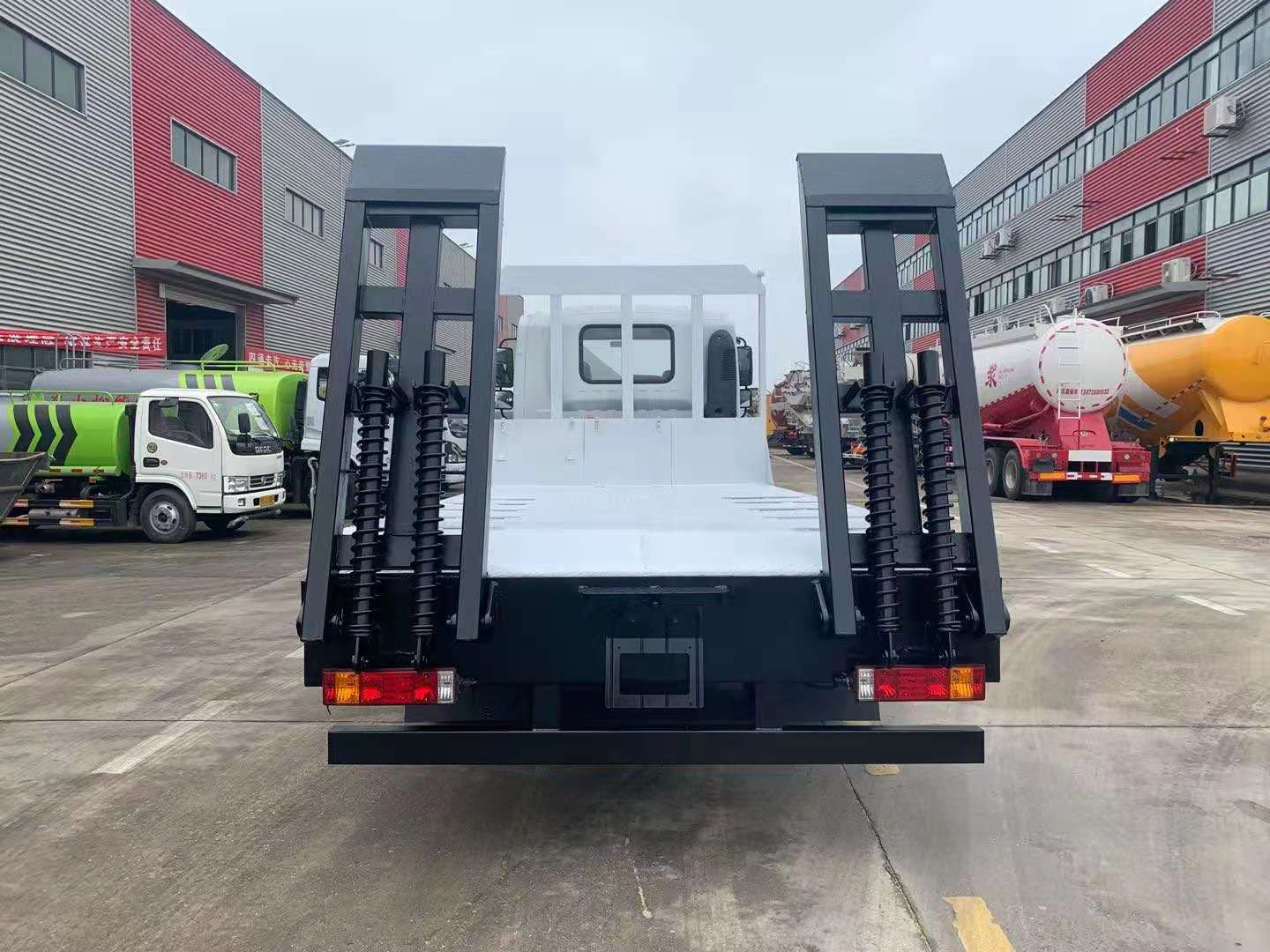 國六陜汽軒德X9平板運(yùn)輸車