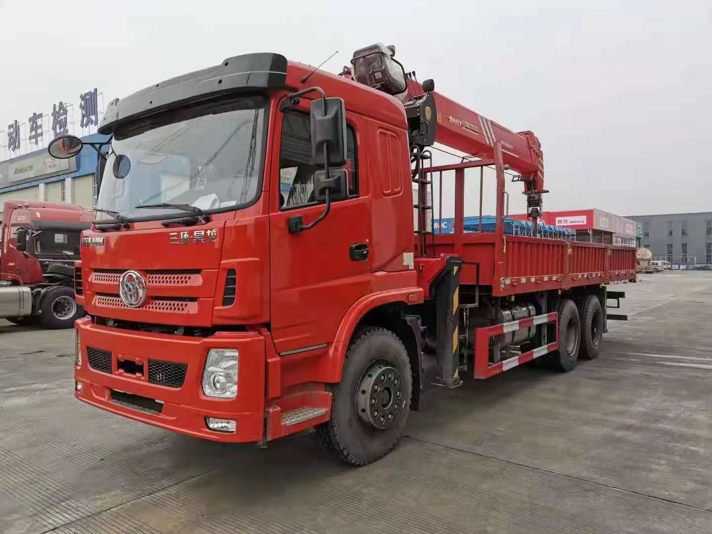 國六三環昊龍后八輪隨車吊圖片