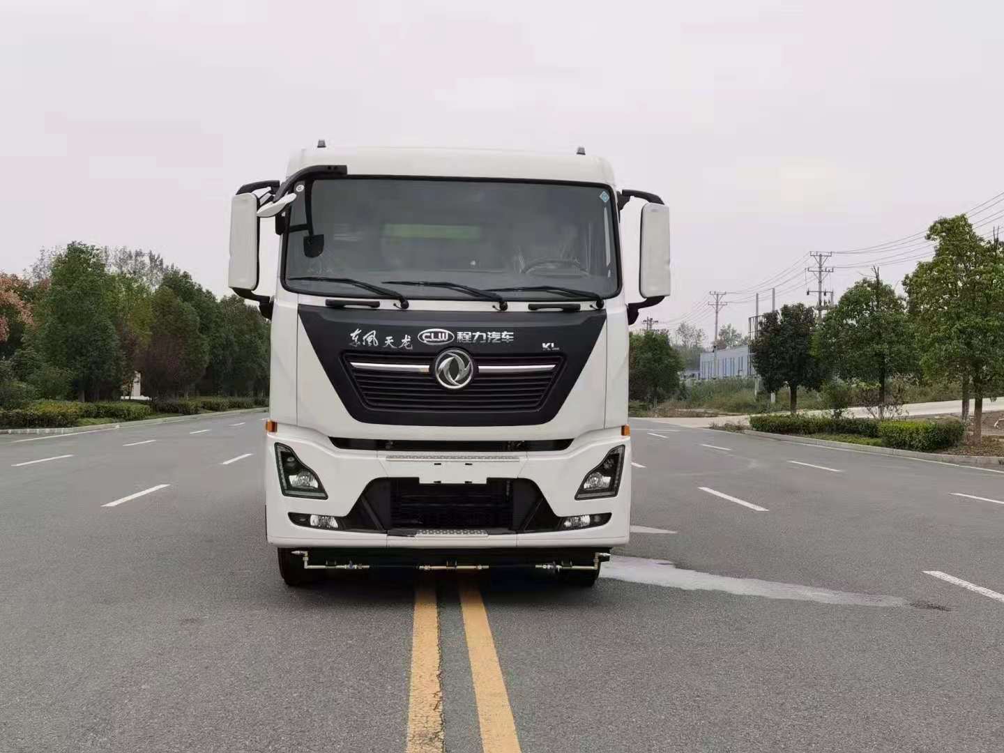 國六東風天龍后八輪洗掃車