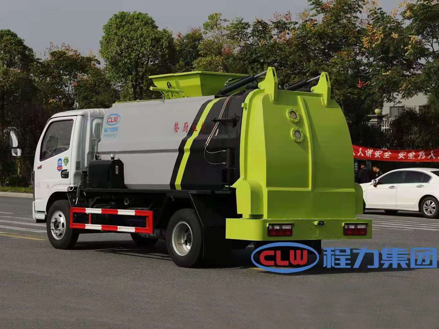 國(guó)六東風(fēng)多利卡D6（方罐）餐廚垃圾車