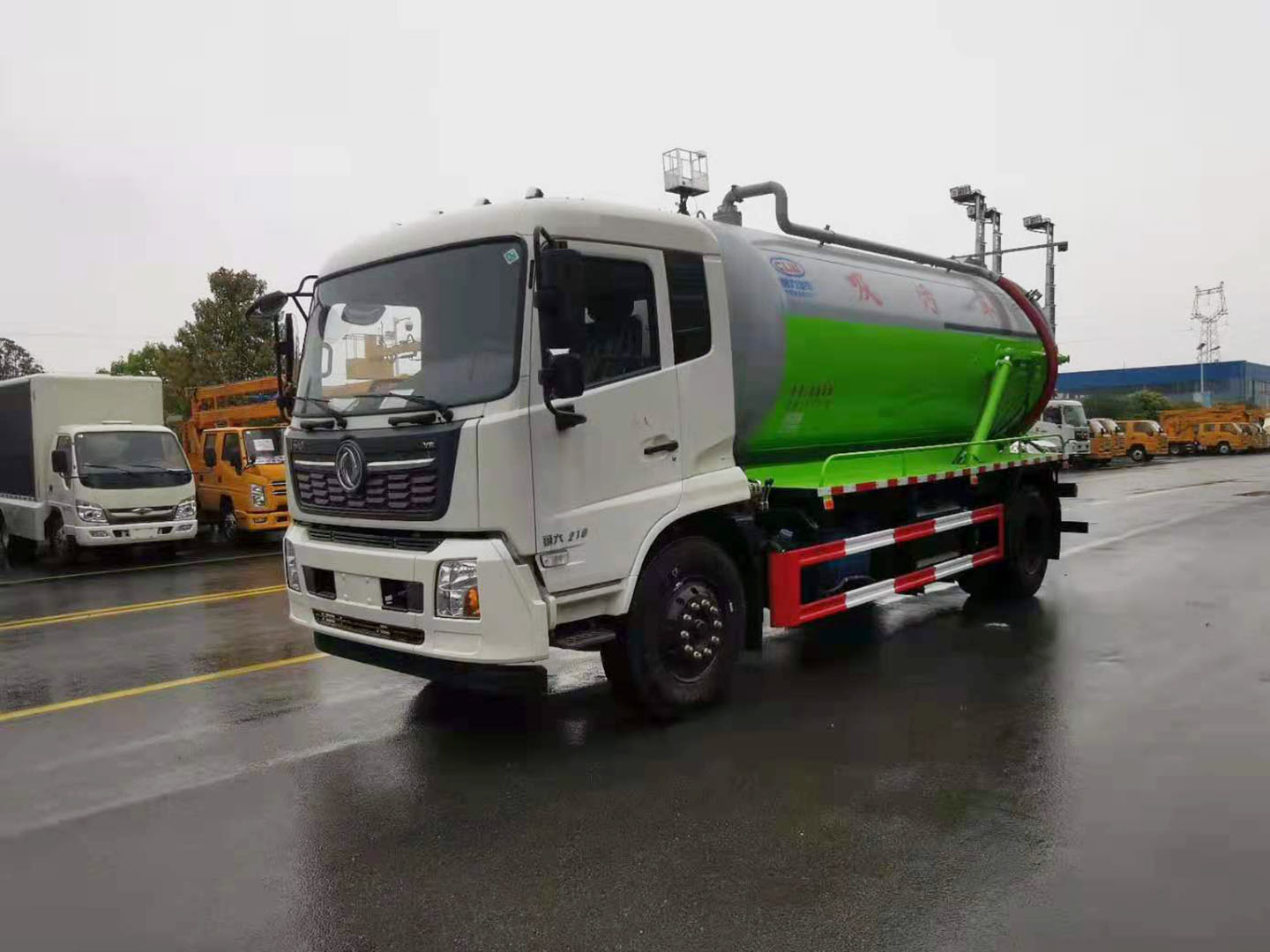 國六東風天錦13.5方吸污車