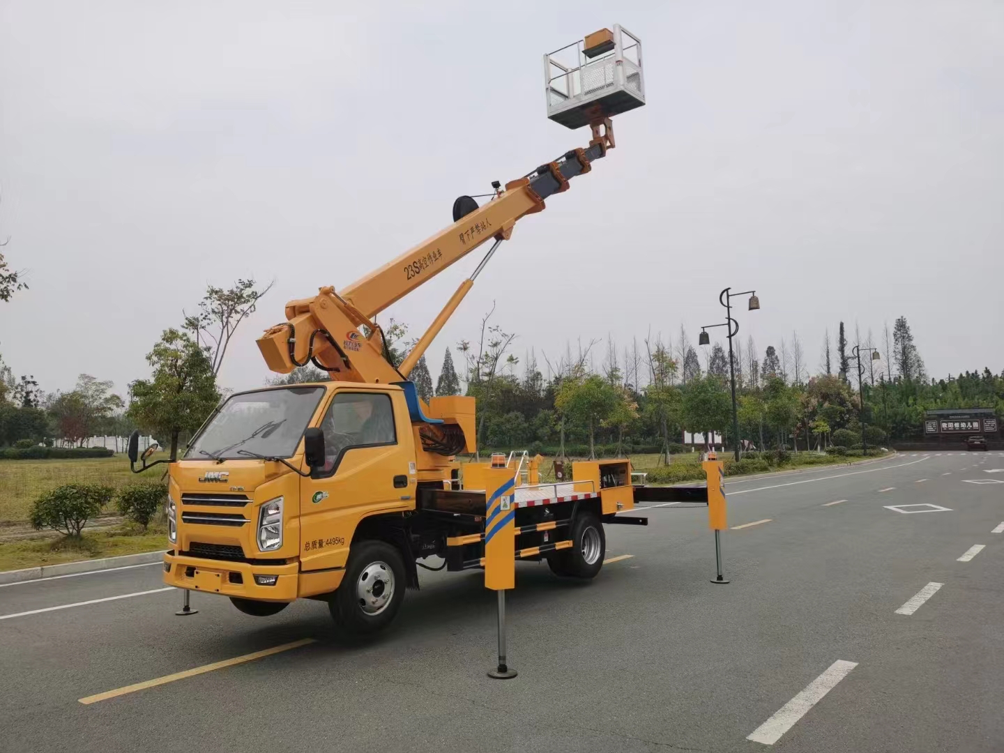 江鈴單排座23米高空作業車