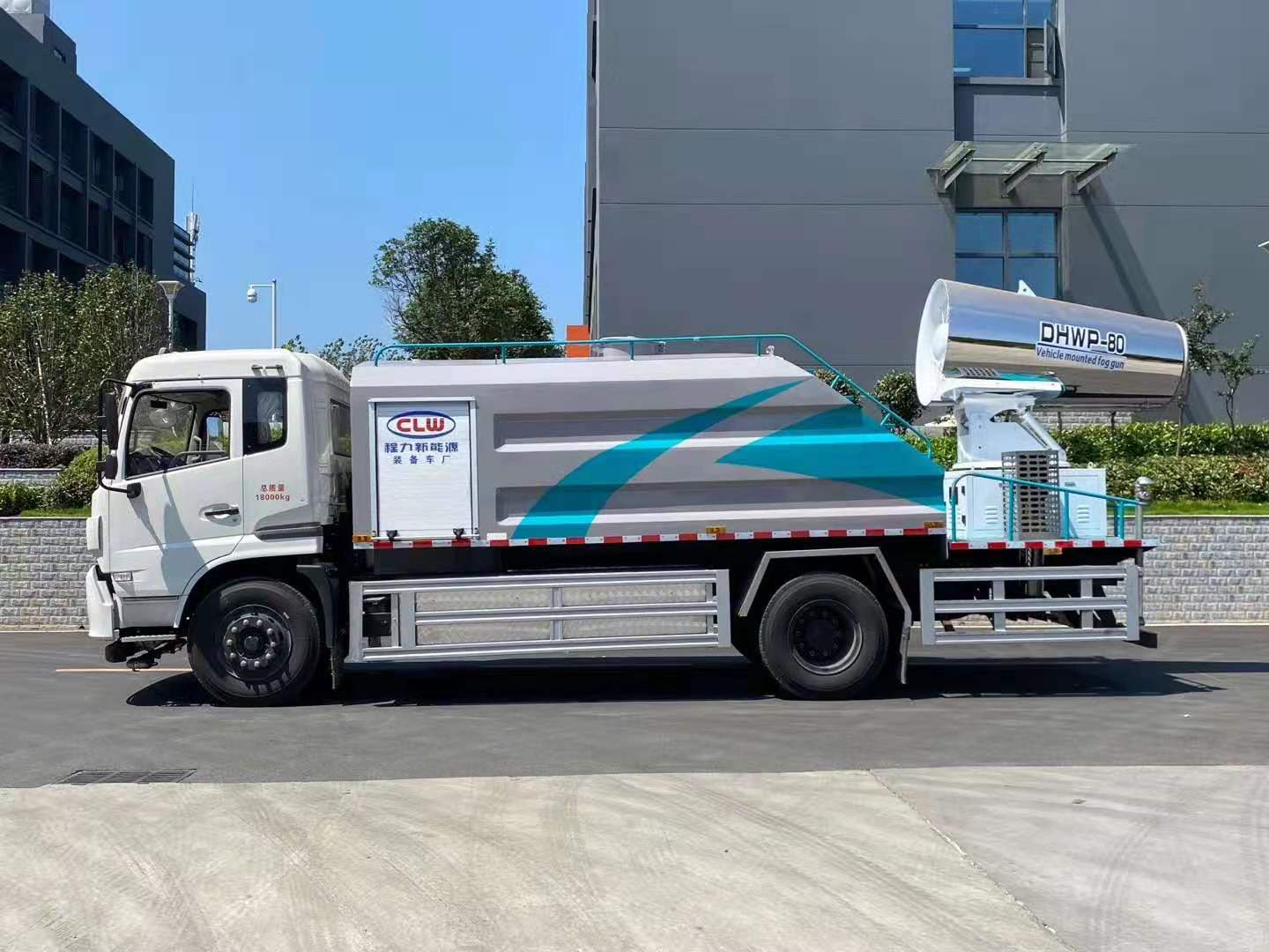 東風天錦新能源純電動80米抑塵車