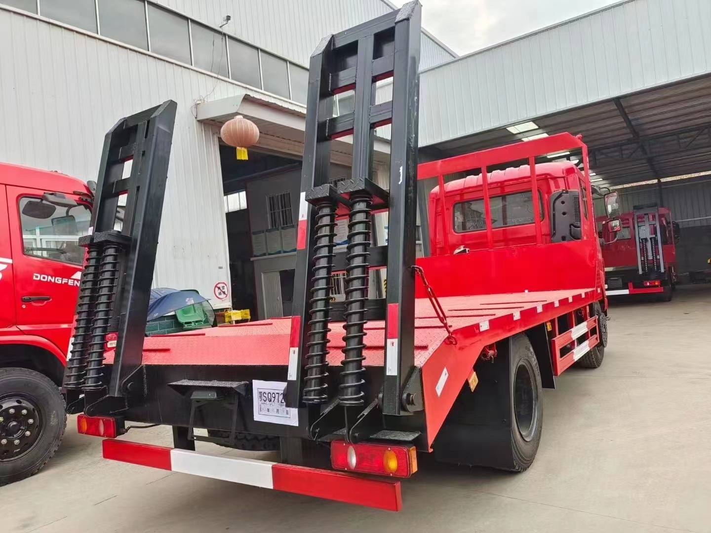 東風D17-Z單橋平板運輸車