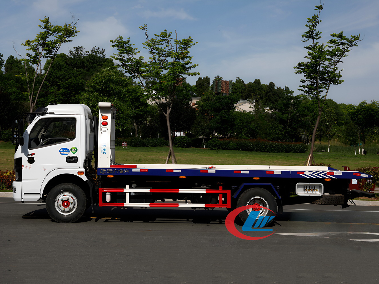 東風多利卡D7一拖二平板車