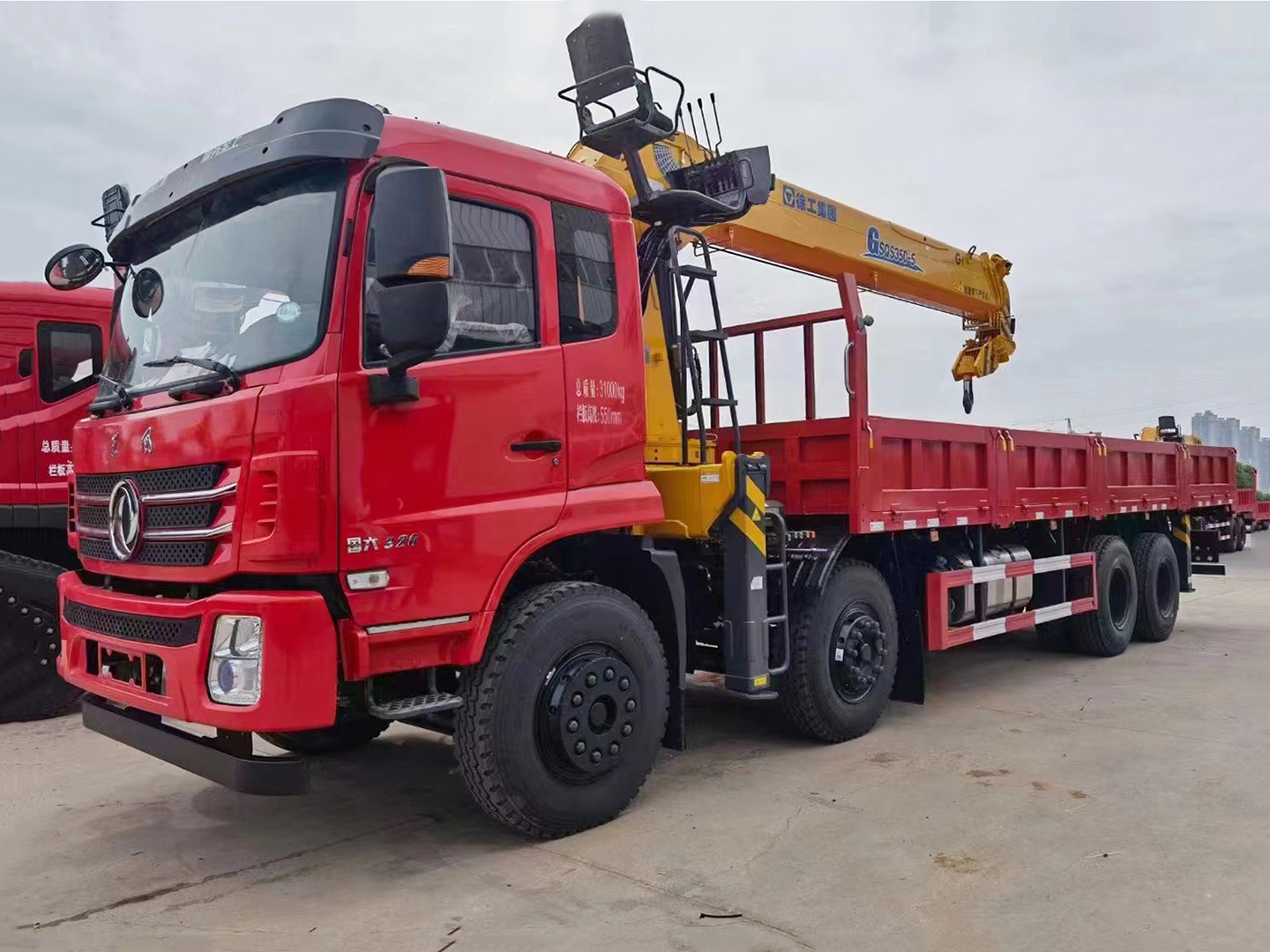 東風K5前四后八隨車吊