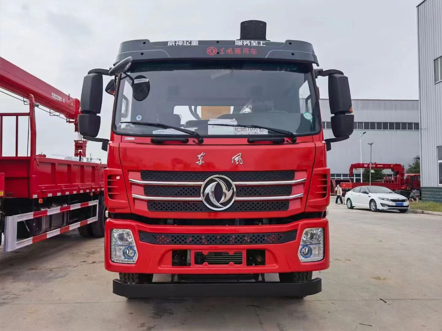 東風K5前四后八隨車吊