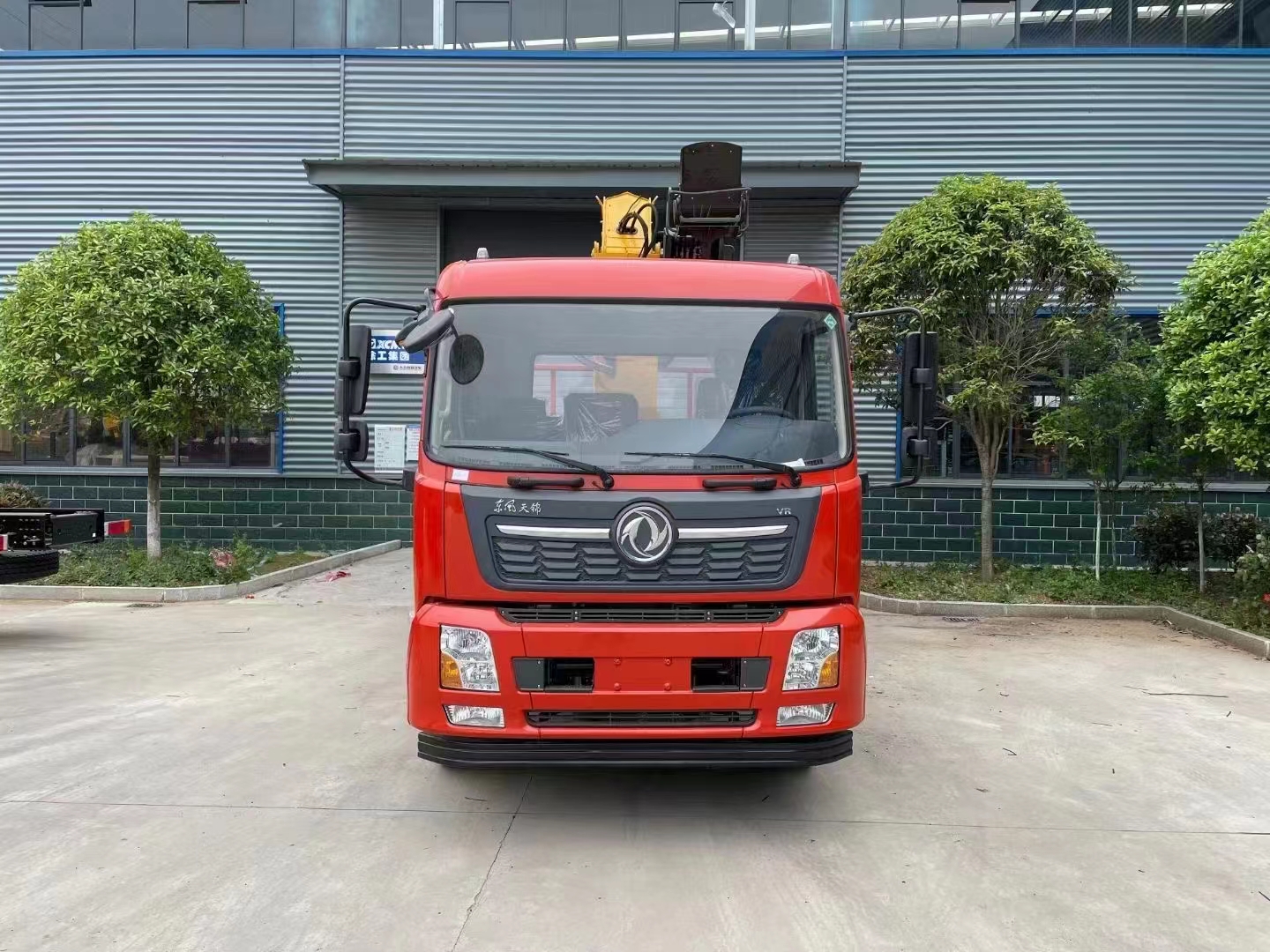 東風天錦8噸徐工隨車吊