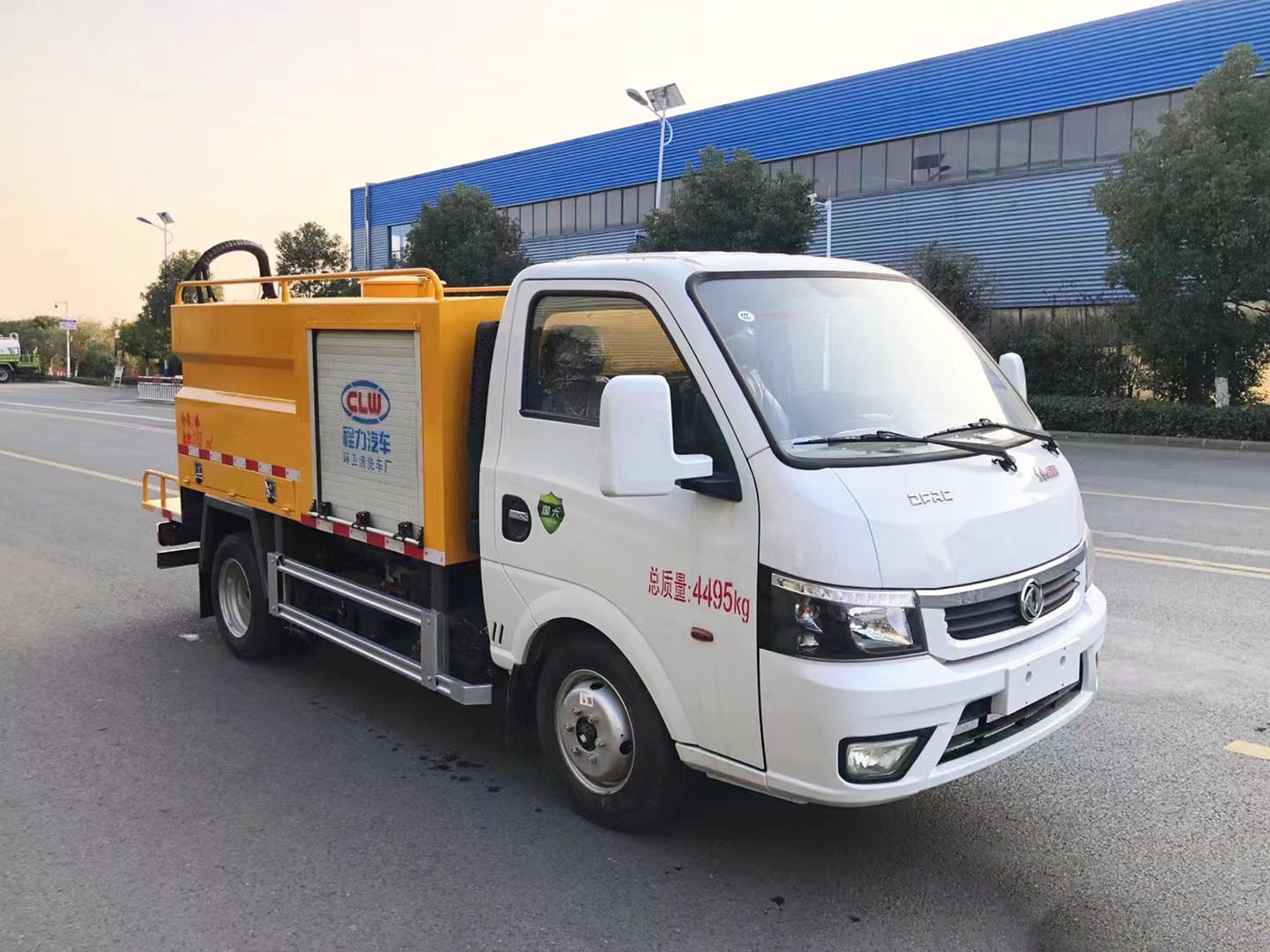 國(guó)六東風(fēng)途逸高壓清洗車