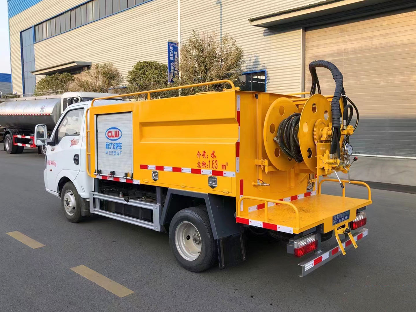 國(guó)六東風(fēng)途逸高壓清洗車圖片