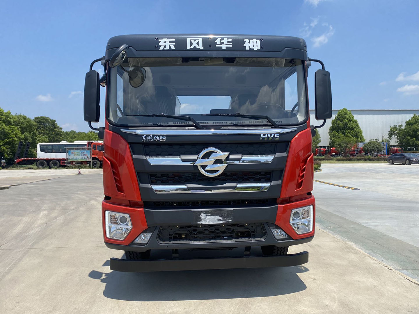 東風(fēng)華神HV5前四后八平板車(chē)