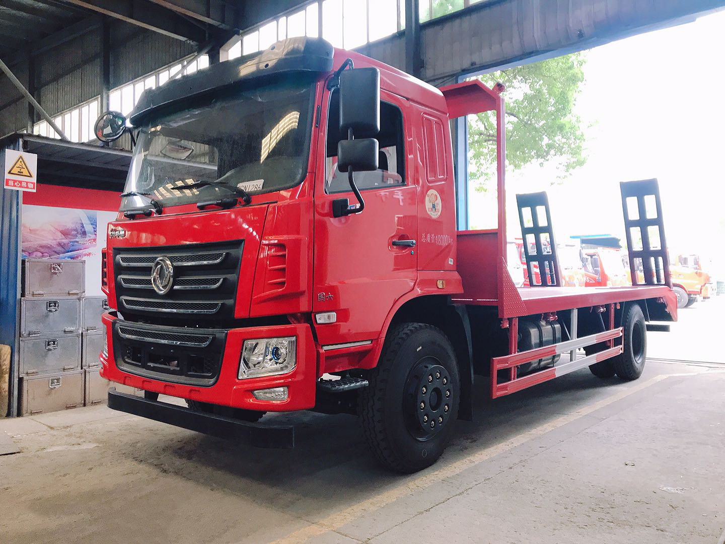 東風華神F5國六6缸單橋平板車