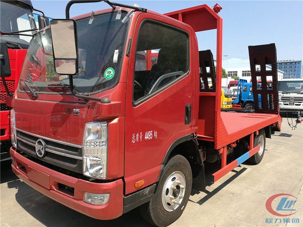 程力集團凱馬藍牌平板運輸車側面圖