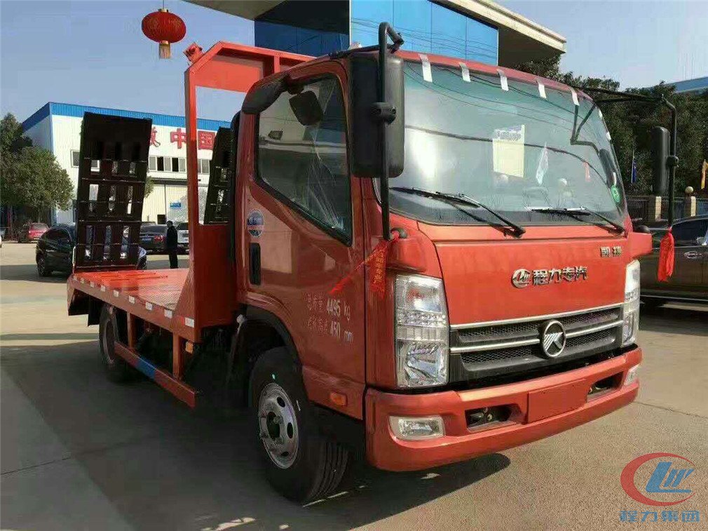 程力集團凱馬藍牌平板運輸車側面圖