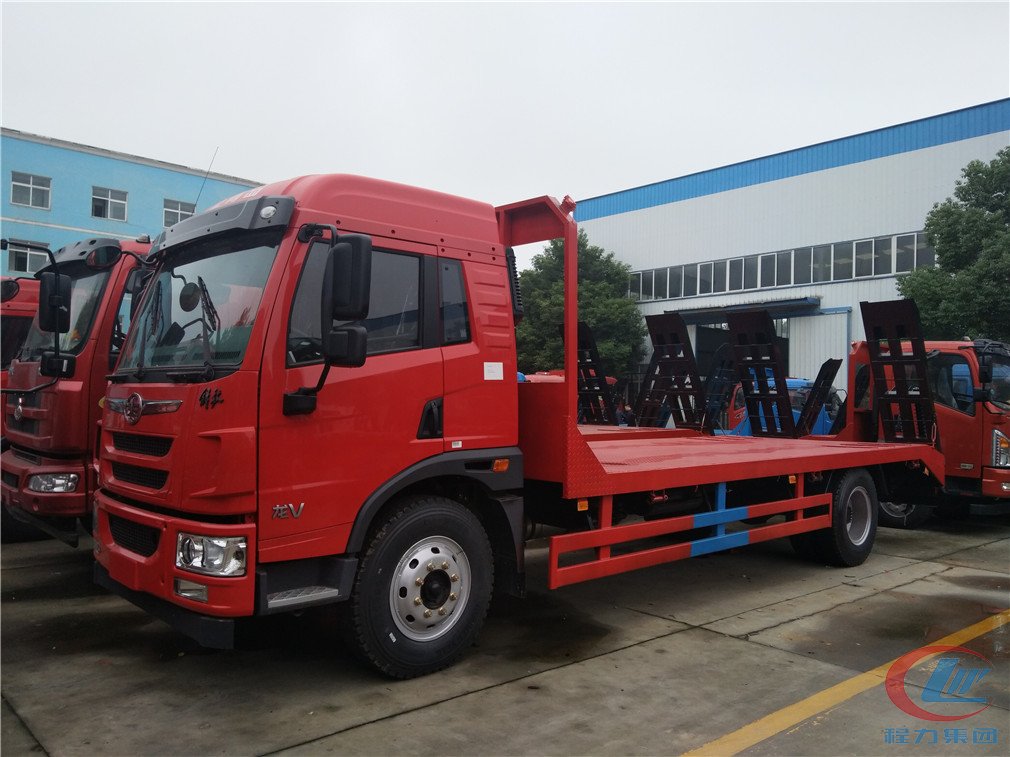 湖北程力解放龍V平板運輸車側面圖
