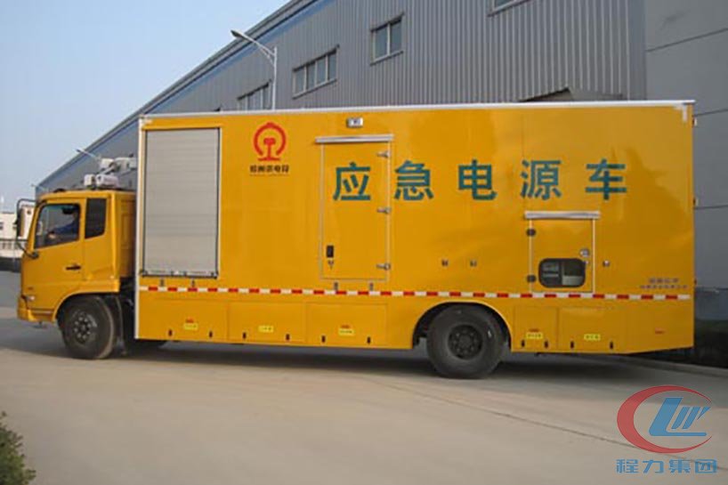 天錦移動應急發電車側面圖