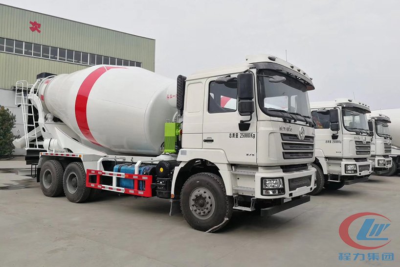 三一混凝土攪拌車側面圖