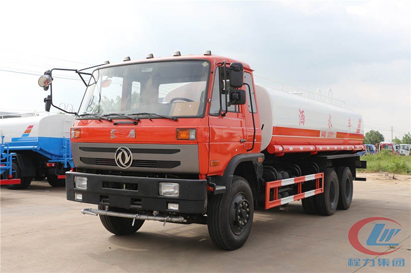 東風隨專后八輪22方灑水車CLW5250GPSD5側面圖