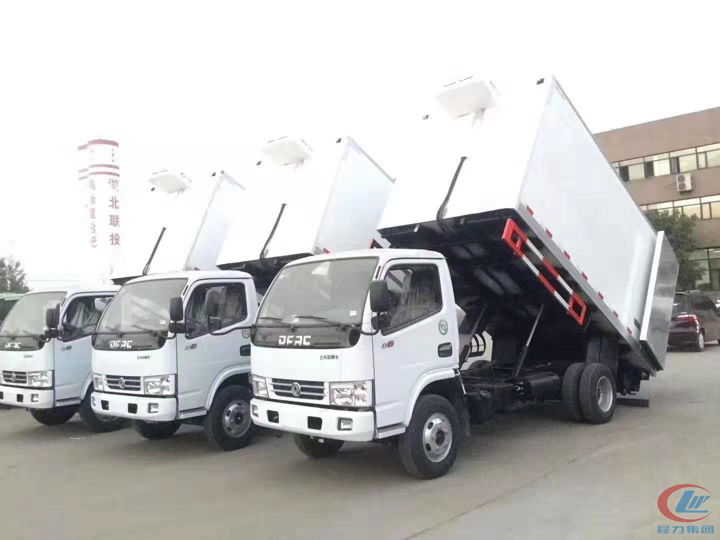 東風(fēng)多利卡D6動物尸體運轉(zhuǎn)車