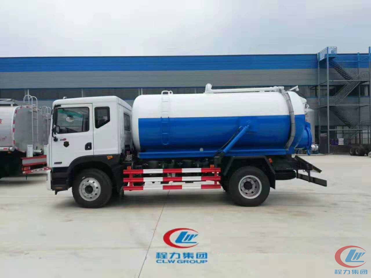 東風(fēng)多利卡D9吸污車