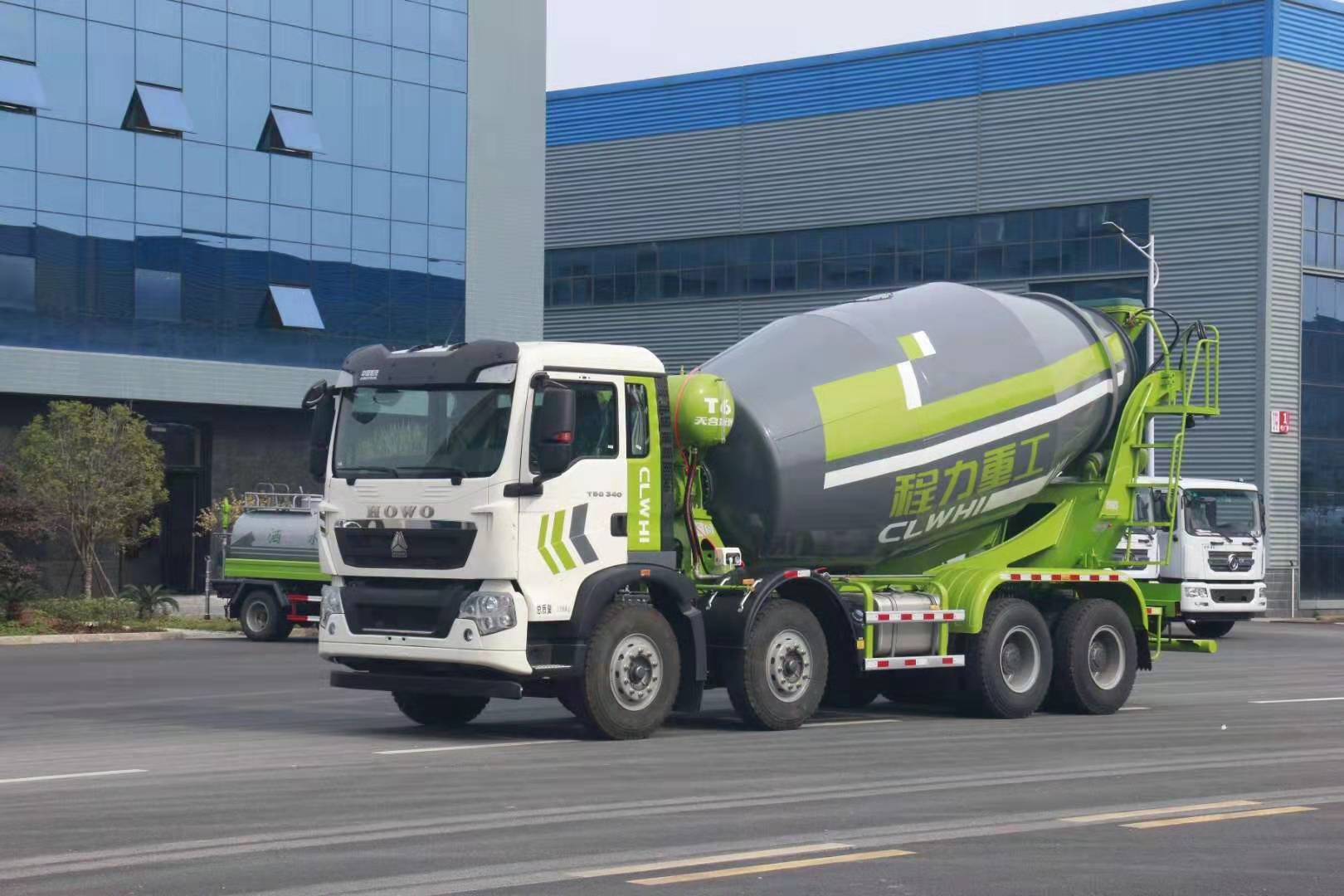 15方重汽豪沃混凝土攪拌車(chē)側(cè)面圖