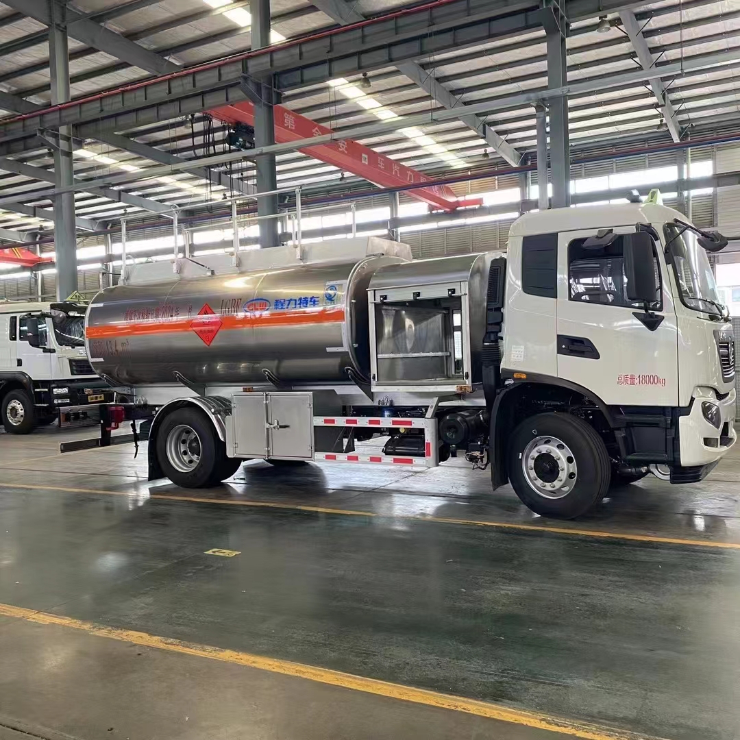 程力汽車(chē)飛機(jī)加油車(chē)廠家